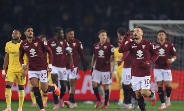 致敬!27岁美国队长带病拯救米兰:替补双响+绝杀 2天前高烧39度 致敬!27岁美国队长带病拯救米兰:替补双响+绝杀 2天前高烧39度